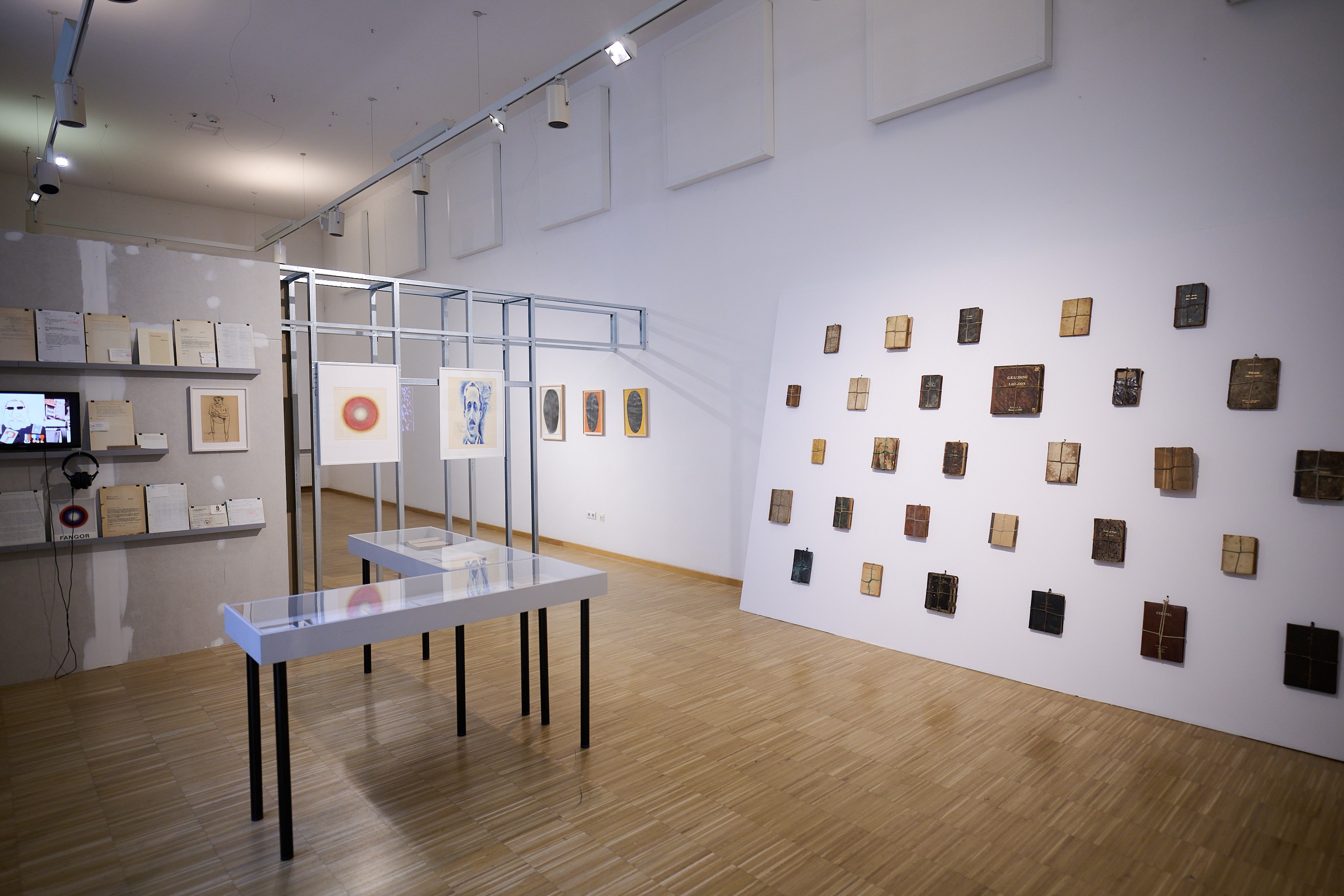 Nbk Iftheberlinwindblowsmyflag Endre Tot Small